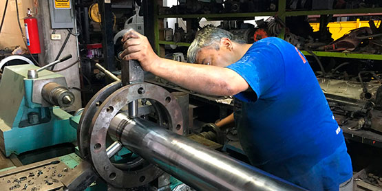 Trabajos en Torno o Maquinados